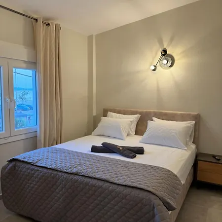 아파트 Seaviewapartment Ofrínion